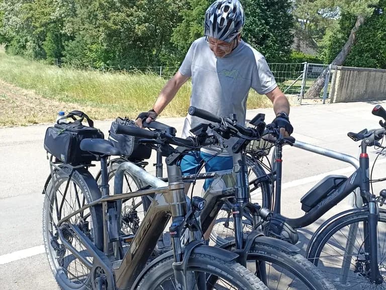Alcudia Mallorca cycling trip: bike break with rental bikes on the PetitHotel Tour